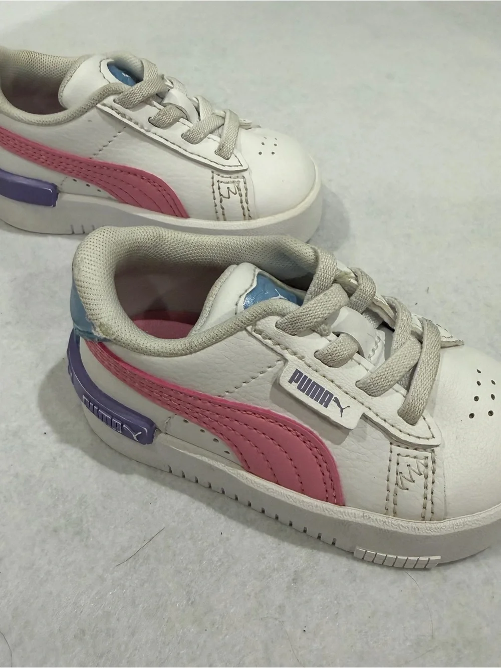 PUMA Toddler Girls White Pink Sneakers Size 5C